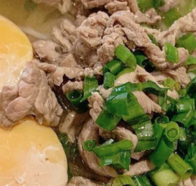 Chén thịt tái + trứng